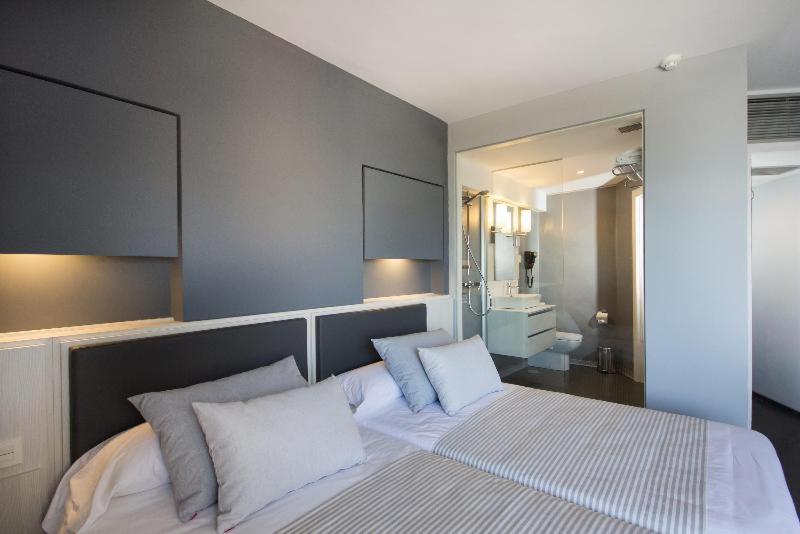 Hotel El Puerto by Pierre Vacances Fuengirola Habitación foto